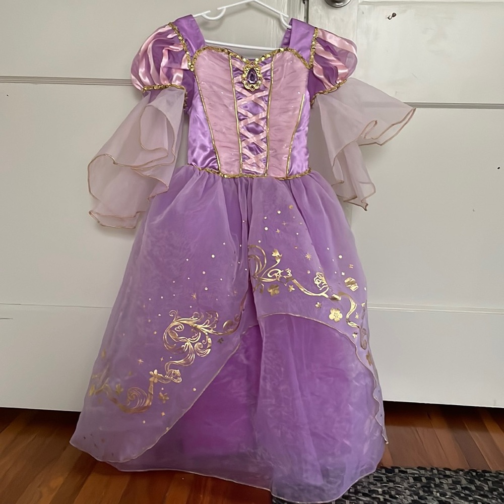 Disney Rapunzel dress up 5/6T; like new
